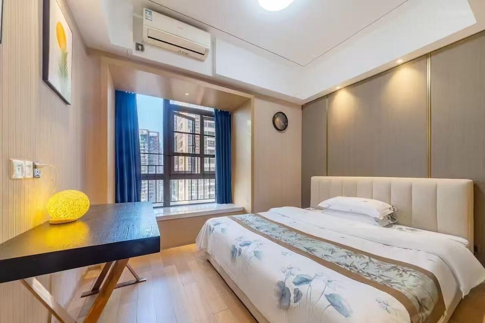 Aifte International Apartment - Tap to explore photos
