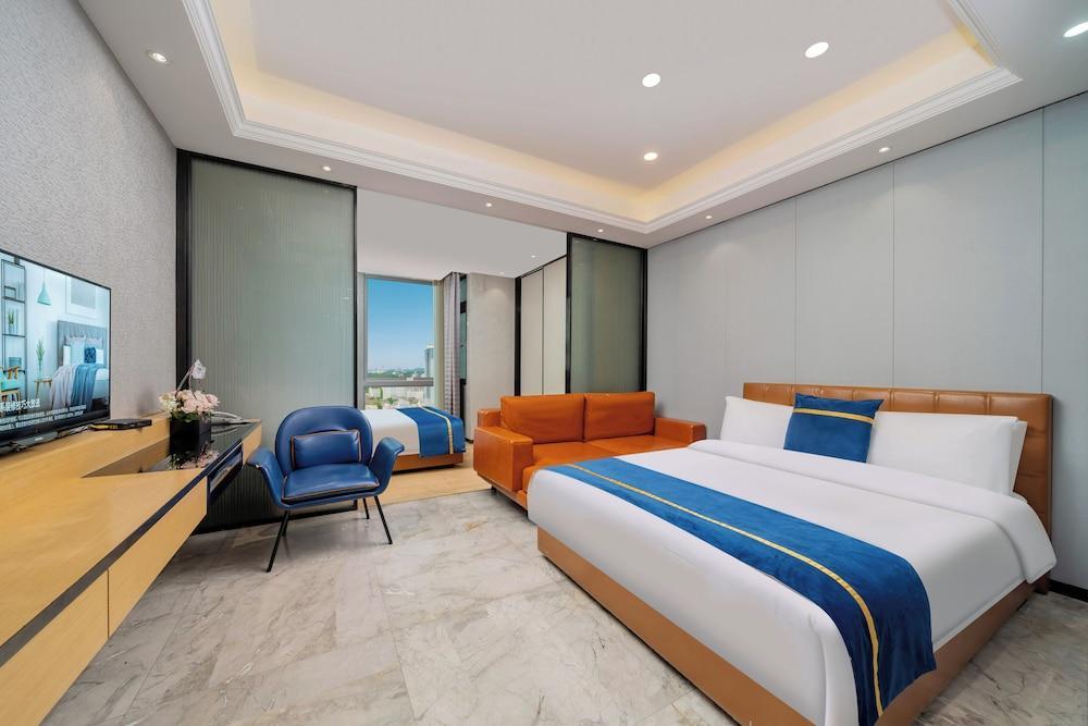 Weekend International Apartment- Beijing Rd A-mall Room Type - Superior Twin Room, City View