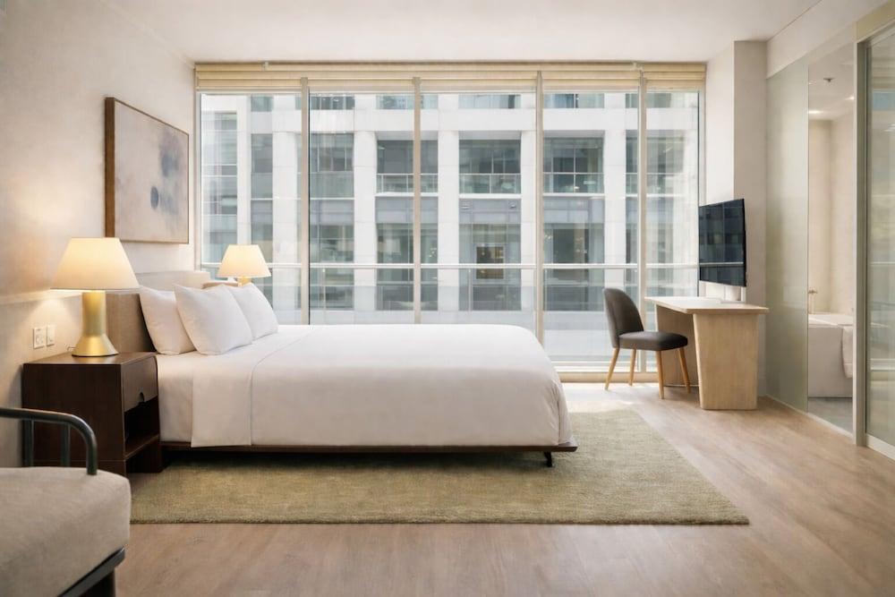 Nester Finn Entertainment District Room Type - Superior Room, 1 King Bed
