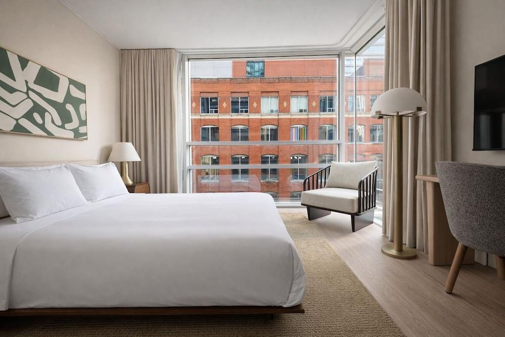 Nester Finn Entertainment District Room Type - Standard Room, 1 Queen Bed