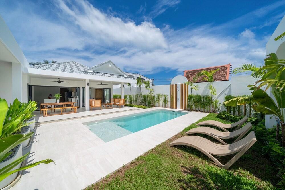 Bali Style 4BR Pool Villa Kaia in Rawai - Tap to explore photos