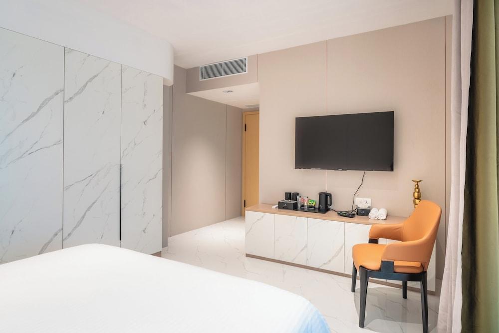 Wings by Hawks Hotels Kamadhoo Room Type - Standard Double Room