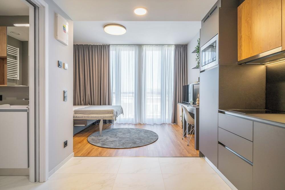 City Pop 2Night Prague - Self check-in Room Type - Deluxe Apartment, Mobility Accessible City Pop 2Night Prague - Self check-in Room Type - Deluxe Apartment, Mobility Accessible