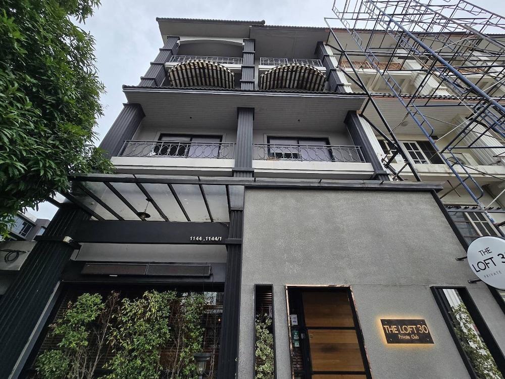 Sukhum Rajamangala-Phatthanakan Rooms