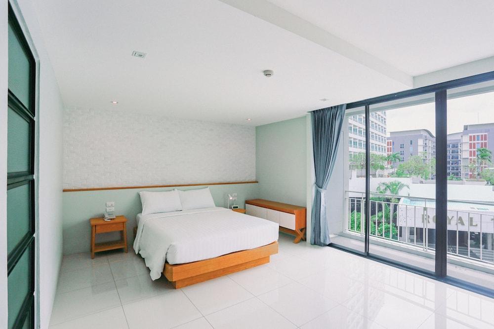 Go2bed Pattaya Room Type - Deluxe Single Room, Balcony