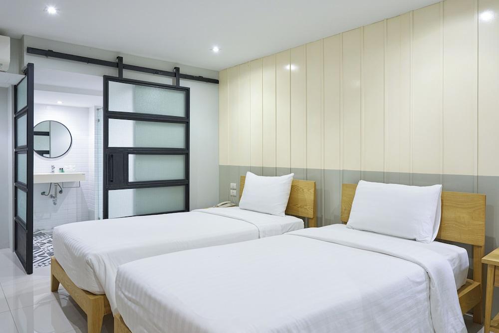 Go2bed Pattaya - Tap to explore photos