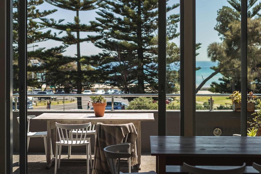 Aquabelle Two - Beach Views for 6