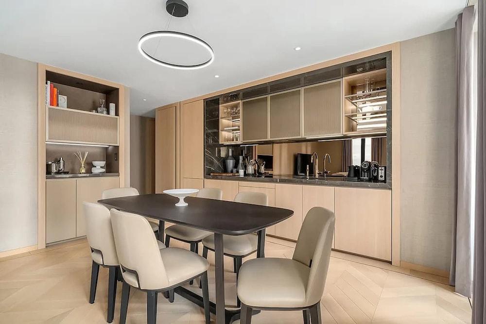 Mandarin XII by Rove 2BR Apt w Shared Amenities - Tap to explore photos