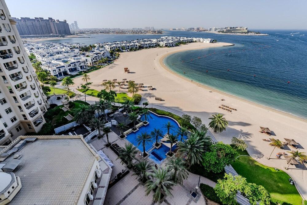 Al Hatimi 1005 in Dubai - Tap to explore photos