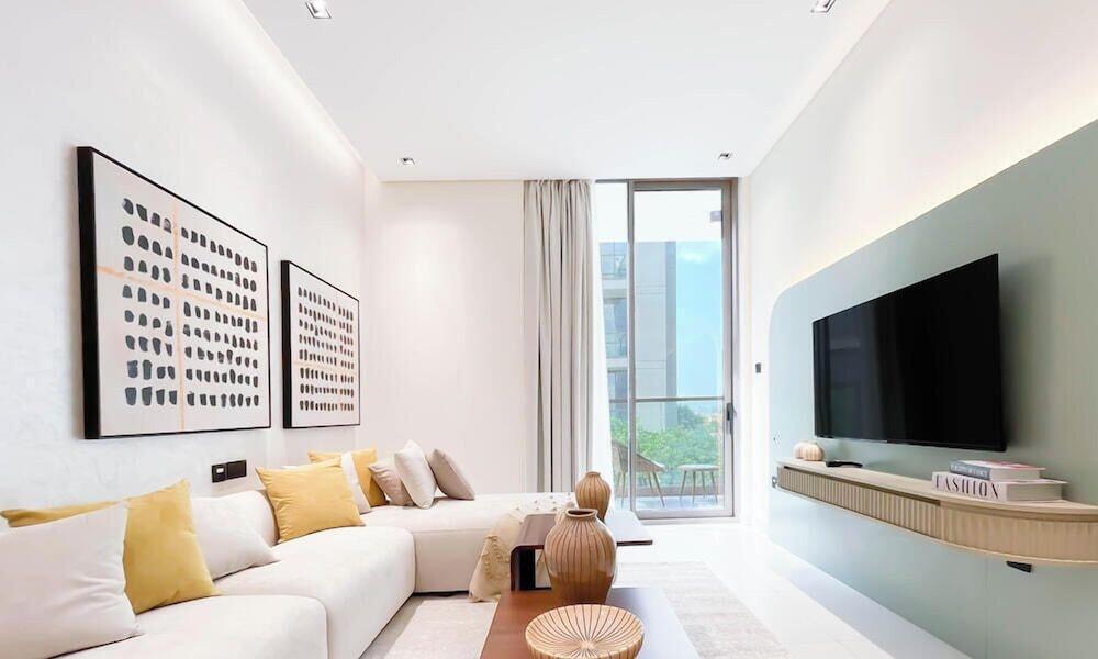 Exclusive 1BR Modern Comfort & Prime Location - Tap to explore photos
