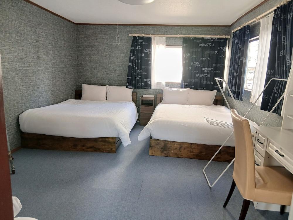 Nice Pad Room Type - Apartment