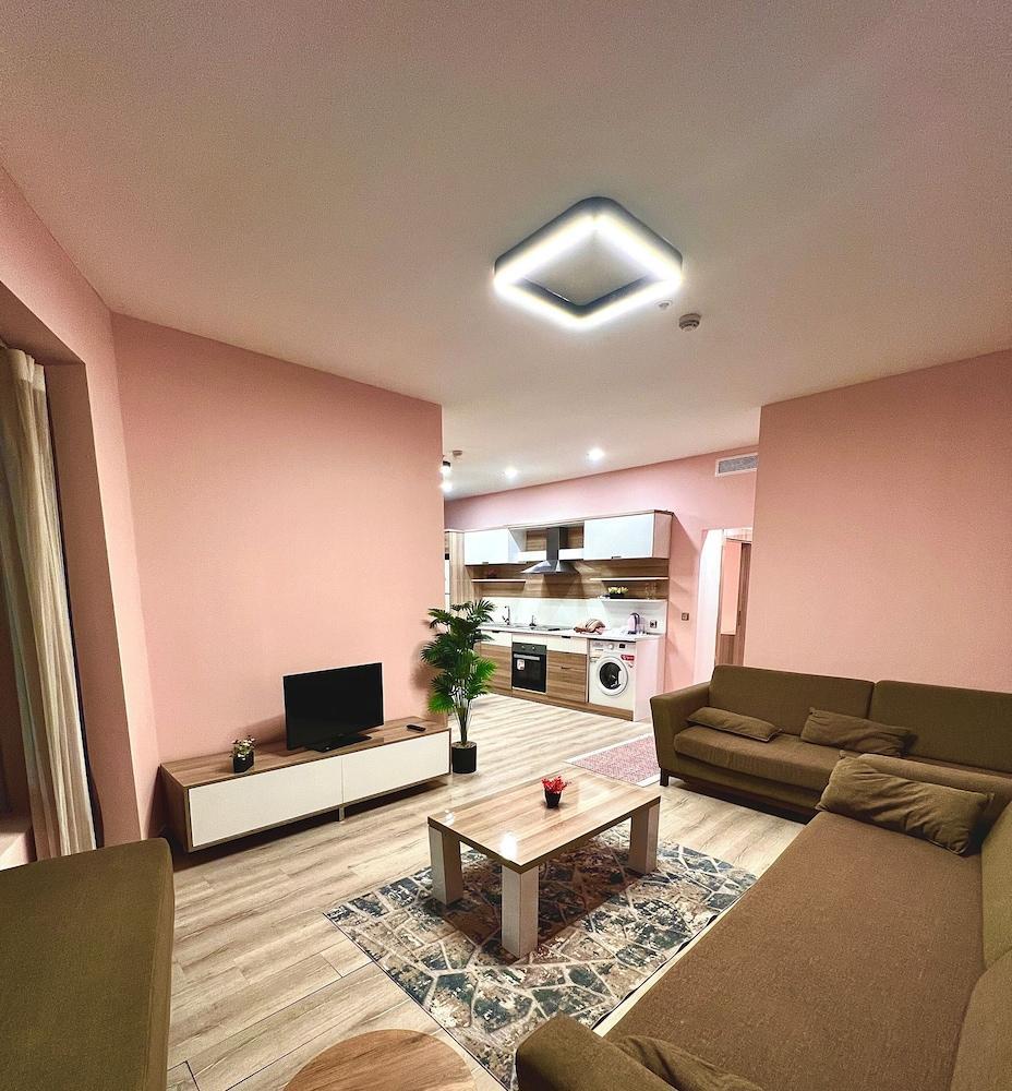 MODERN APARTMENT Room Type - Family Suite, Pool View MODERN APARTMENT Room Type - Family Suite, Pool View