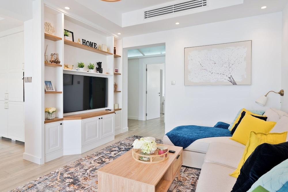 Luxury Short Term Stay 2BHK plus Maids - RANCHES - Tap to explore photos