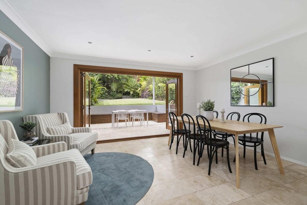 Spacious 3-bed Duplex in Leafy Seaforth - Tap to explore photos