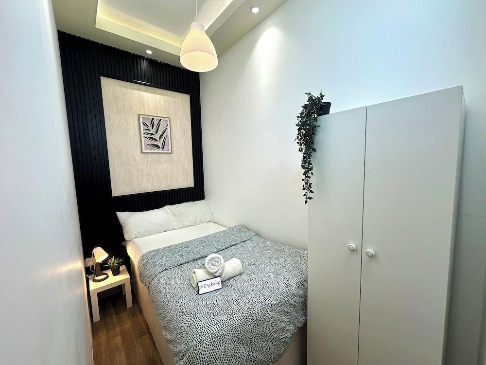 Nomad Partition Room in Tecom Near Metro Room Type - Economy Double Room, Balcony, City View Nomad Partition Room in Tecom Near Metro Room Type - Economy Double Room, Balcony, City View