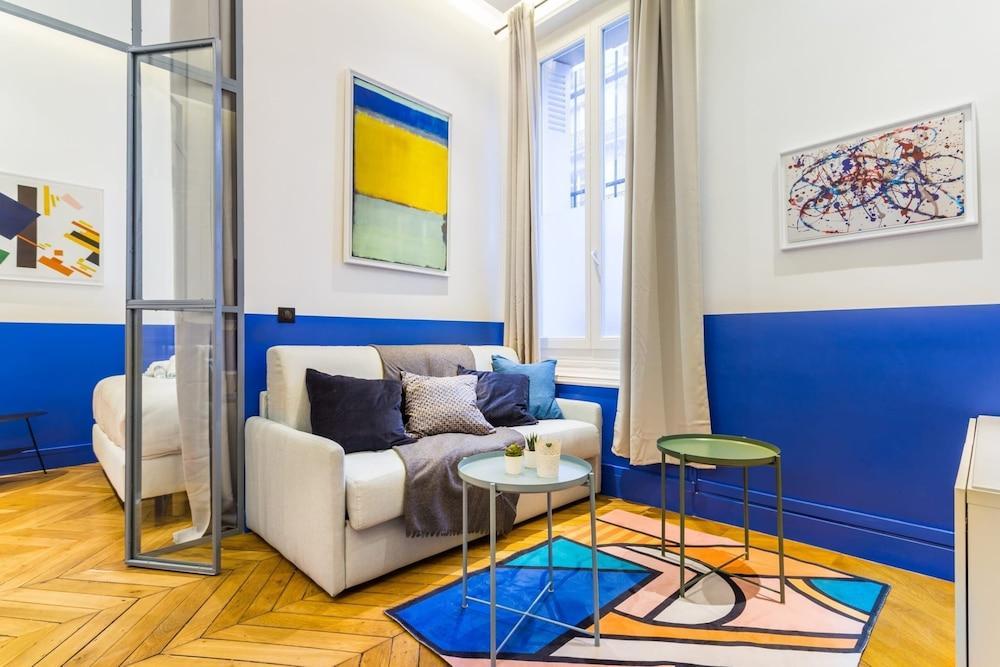 Moderne Apartment - 1br/4p - AC - Champs-elysees - Tap to explore photos