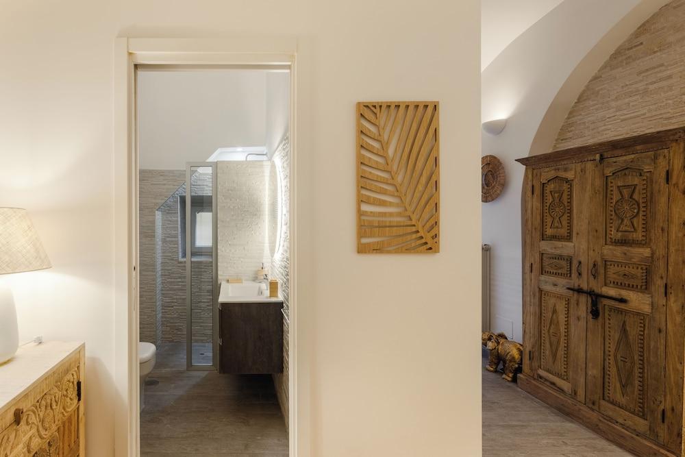 Vatican White Dream Room Type - Luxury Apartment