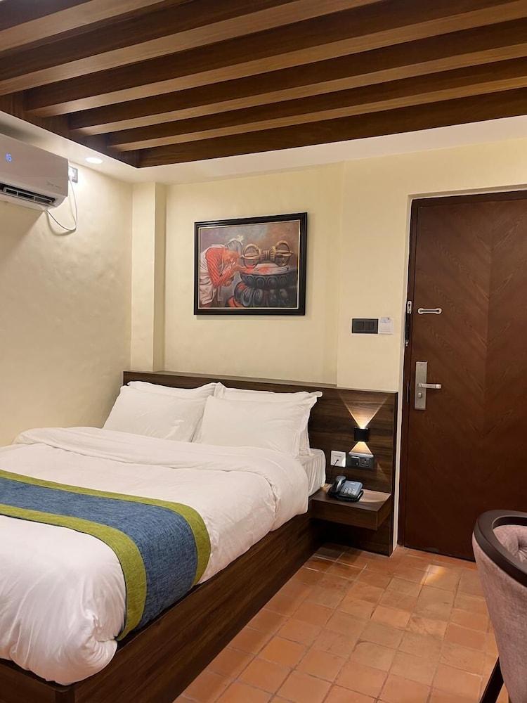 Harsha Boutique Hotel - Tap to explore photos