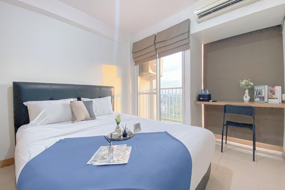 Simply Look And Comfy Studio Tifolia Apartment - Tap to explore photos