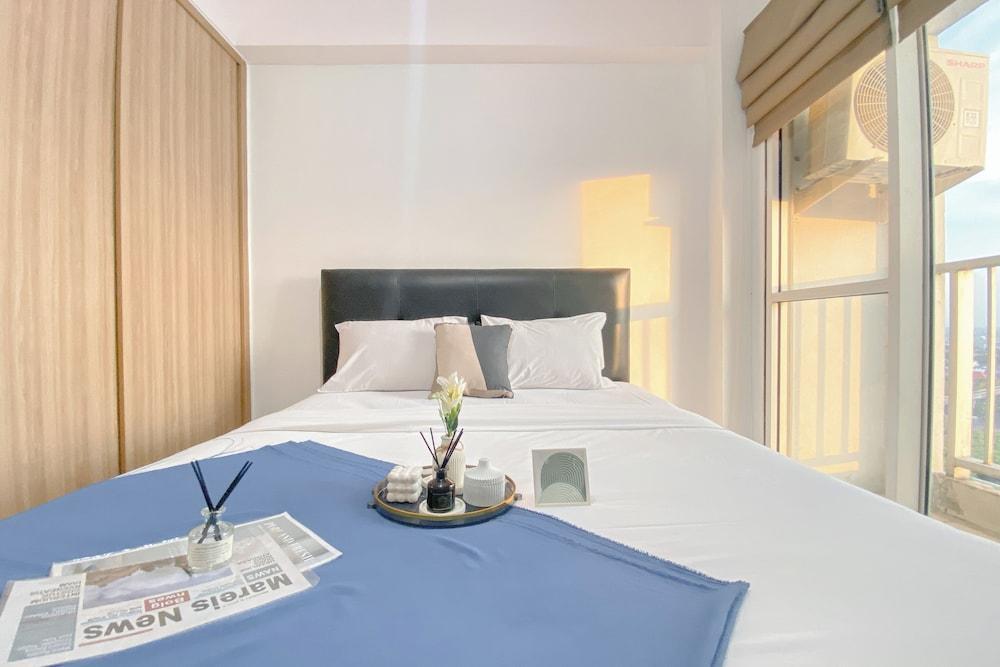 Simply Look And Comfy Studio Tifolia Apartment Room Type - Deluxe Studio