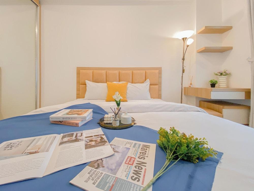 Comfortable 1Br At Belmont Residence Puri Apartment - Tap to explore photos