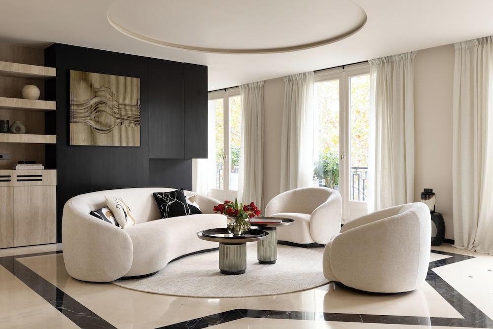 HIGHSTAY - Luxury Serviced Apartments - Iéna - Tap to explore photos