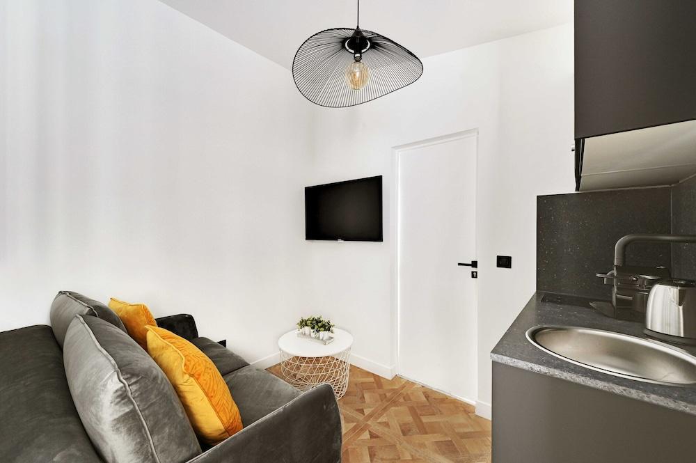 Cosy Apartment - Tour Eiffel / Champs de Mars 19B - Tap to explore photos