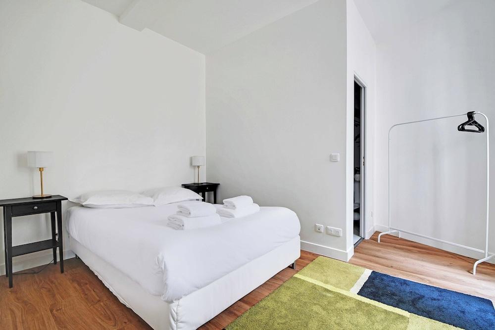 Comfortable Apartment- 1BD / 4P - Montmartre - Tap to explore photos