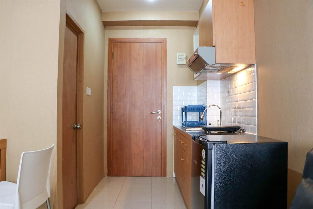 Modern And Nice Studio At Titanium Square Apartment - Tap to explore photos