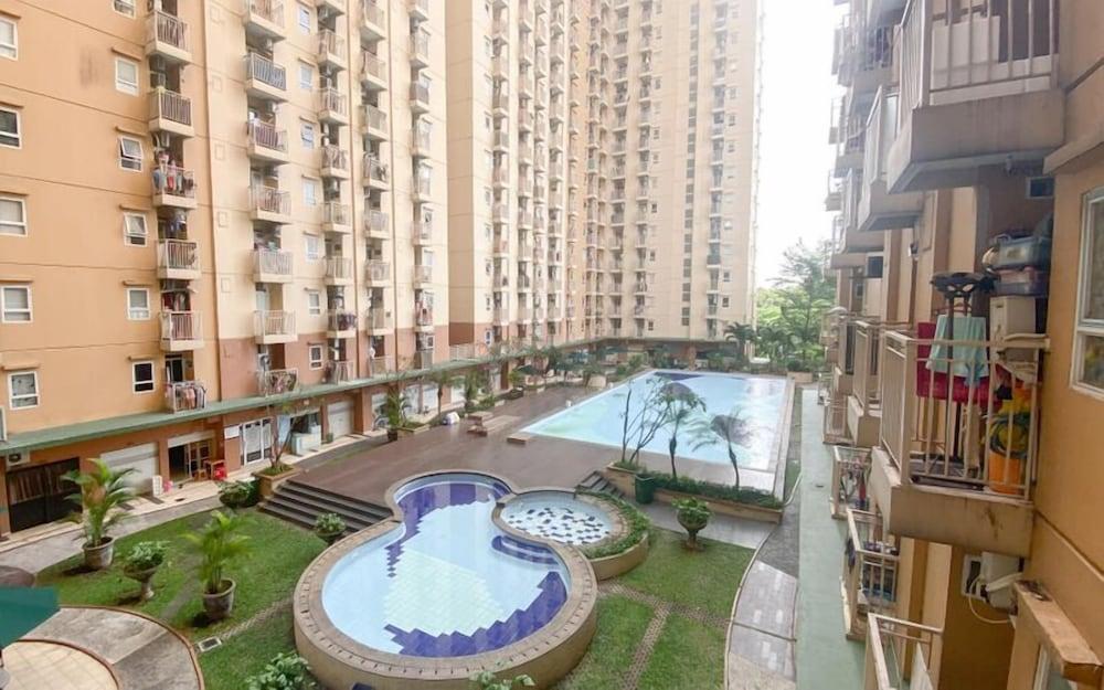 Basic 2Br Apartment At Green Palm Residence - Tap to explore photos
