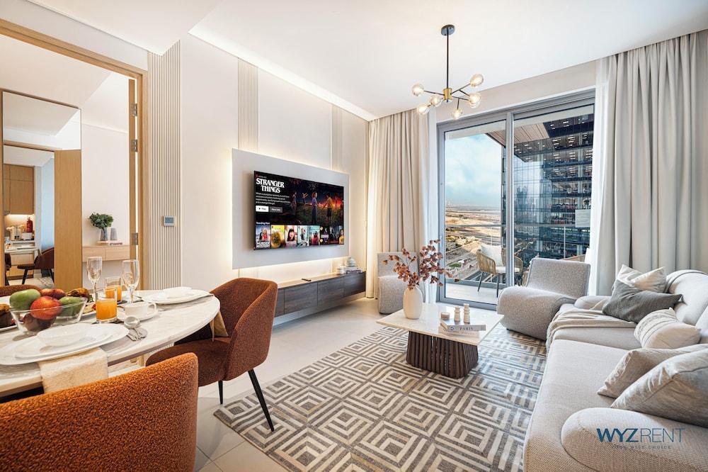 WYZ RENT|1BR Vida Dubai Mall Direct Mall Access - Tap to explore photos