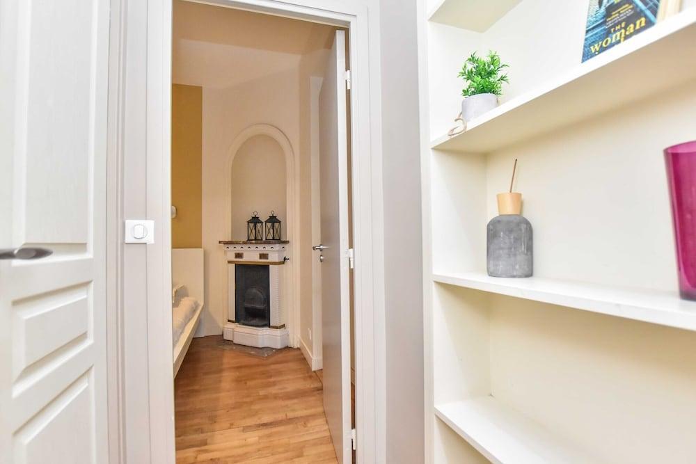 Charming Apartment - 2br/6p - Arts et Metiers - Tap to explore photos