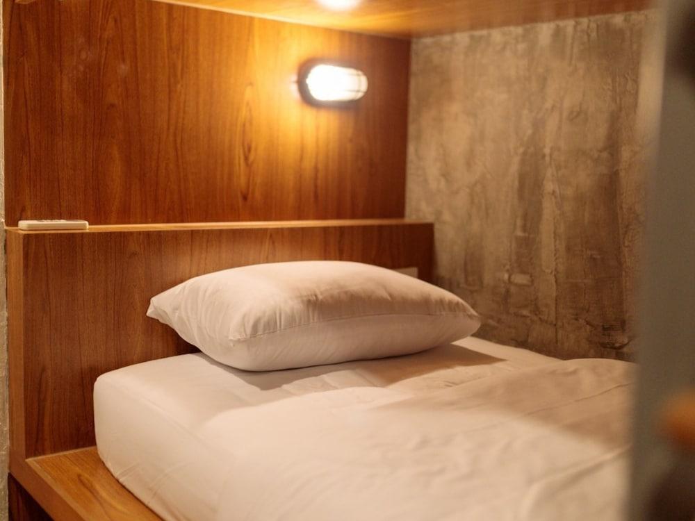 ReRe Hostel Room Type - Standard Shared Dormitory