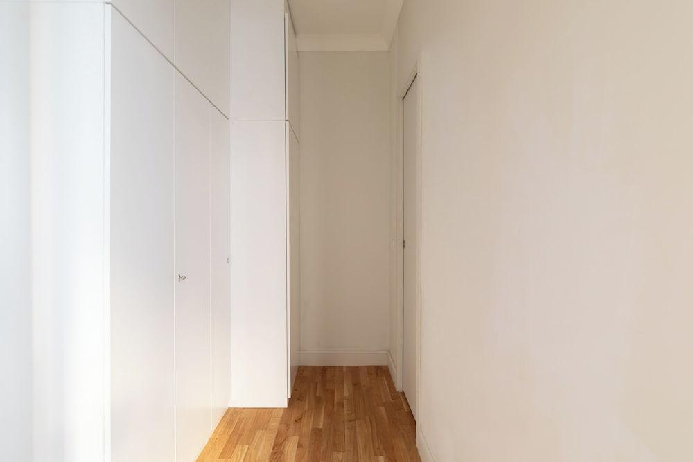 Esquilino Charming Apartment - Tap to explore photos