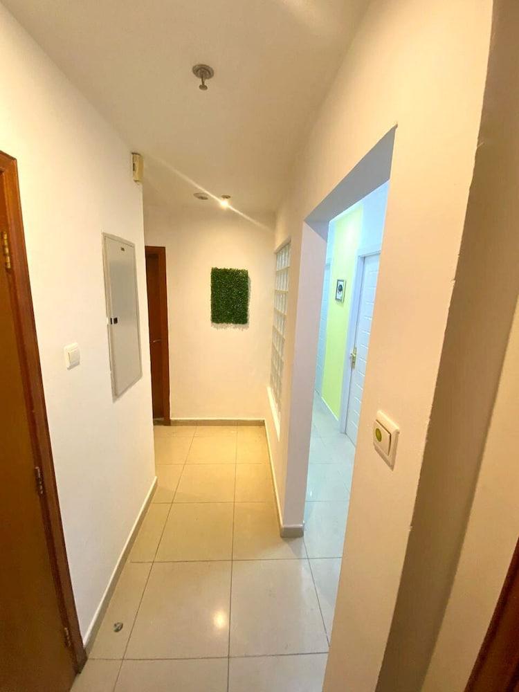 Bachelor Partition Room in Barsha Height - Tap to explore photos