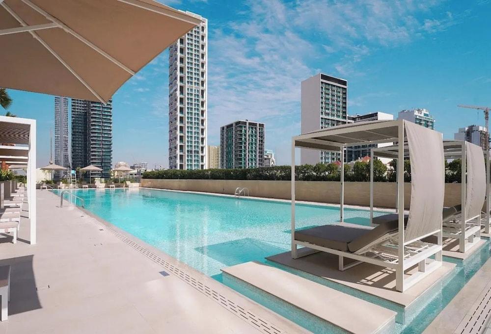 Bloomfields Modern 1Br Binghatti ONYX