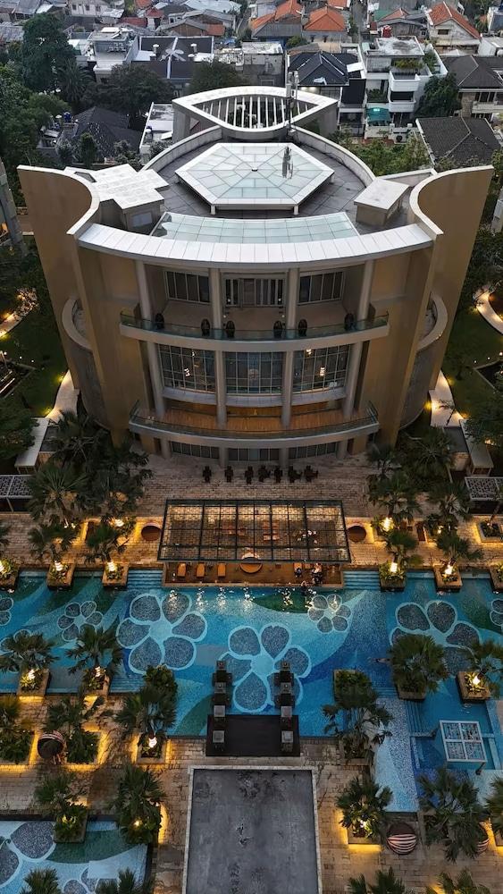 Premium Taman Anggrek Residences