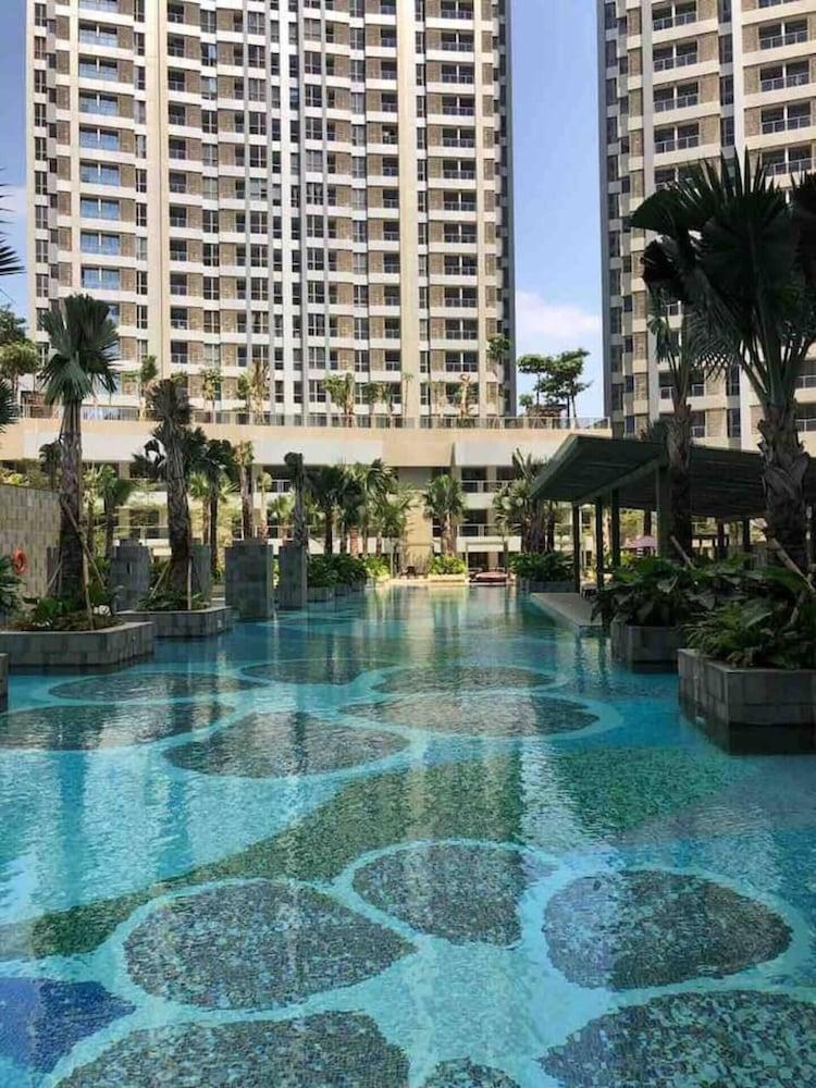 Premium Taman Anggrek Residences - Tap to explore photos