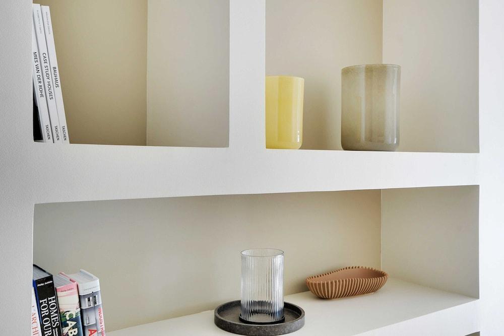 Chic Apartment - 1br/5p - Square des Batignolles - Tap to explore photos