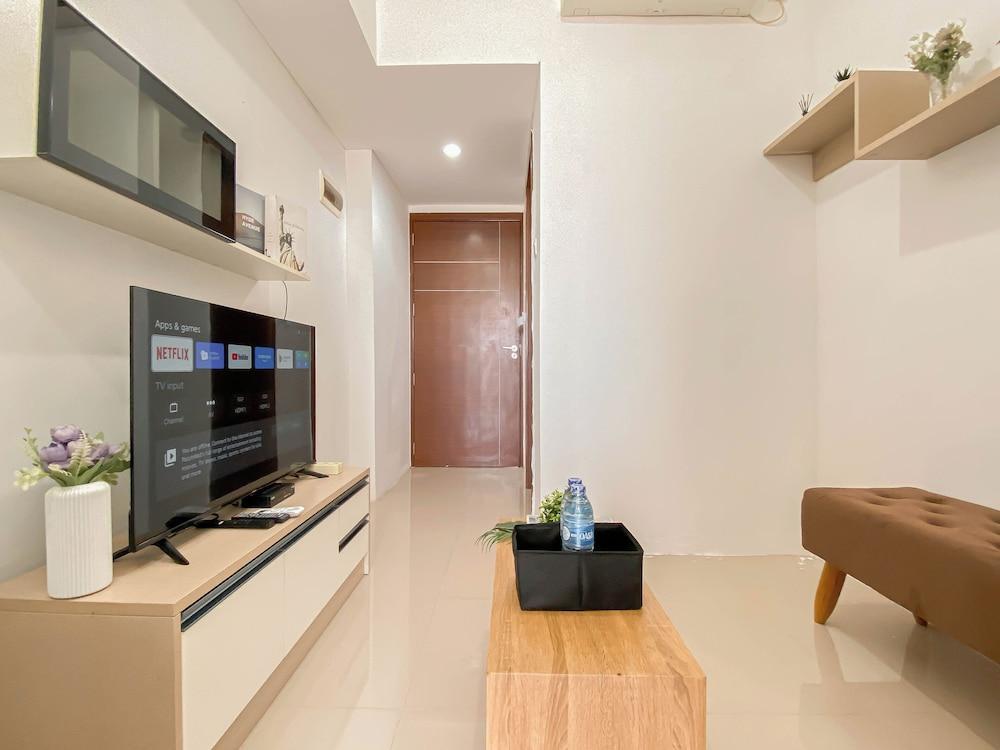 Basic 1Br Apartment At Vittoria Residence Room Type - Standard Apartment