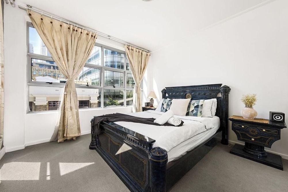 A Stylish Apt for 6 Right Next to Darling Harbour Room Type - Apartment (1 Bedroom)