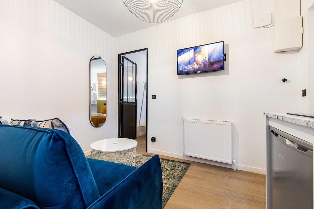 Charming Apartment - 1br/4p - Javel/tour Eiffel - Tap to explore photos