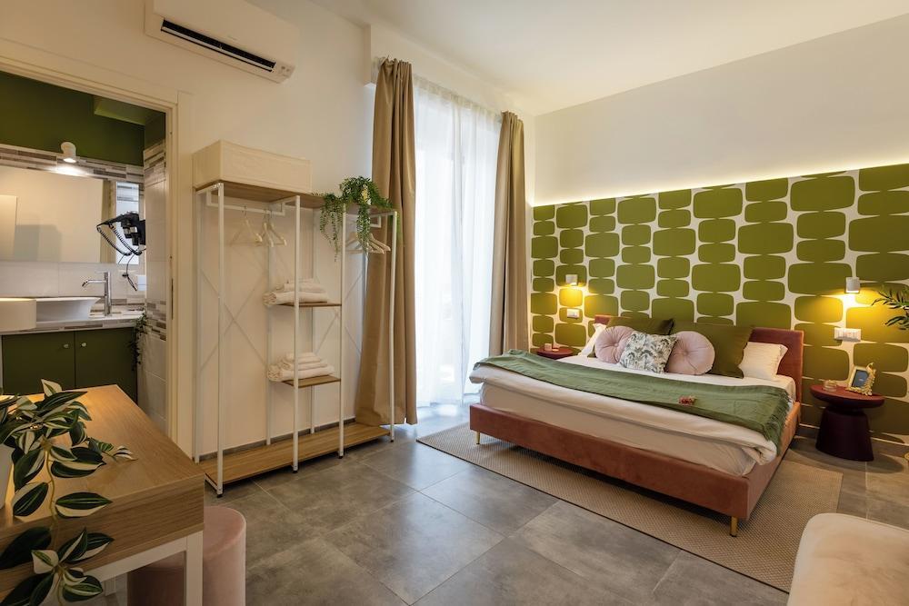 Cornelia Vatican Suites Room Type - Family Triple Room (Lime Suite)