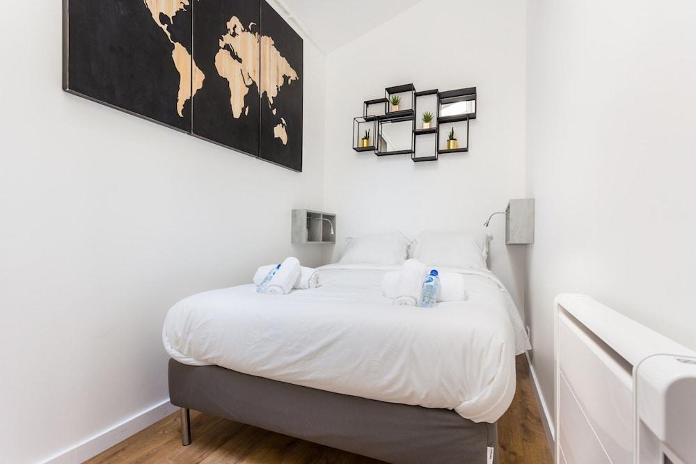 Comfortable Apartment -1br/4p- La Roquette - Tap to explore photos