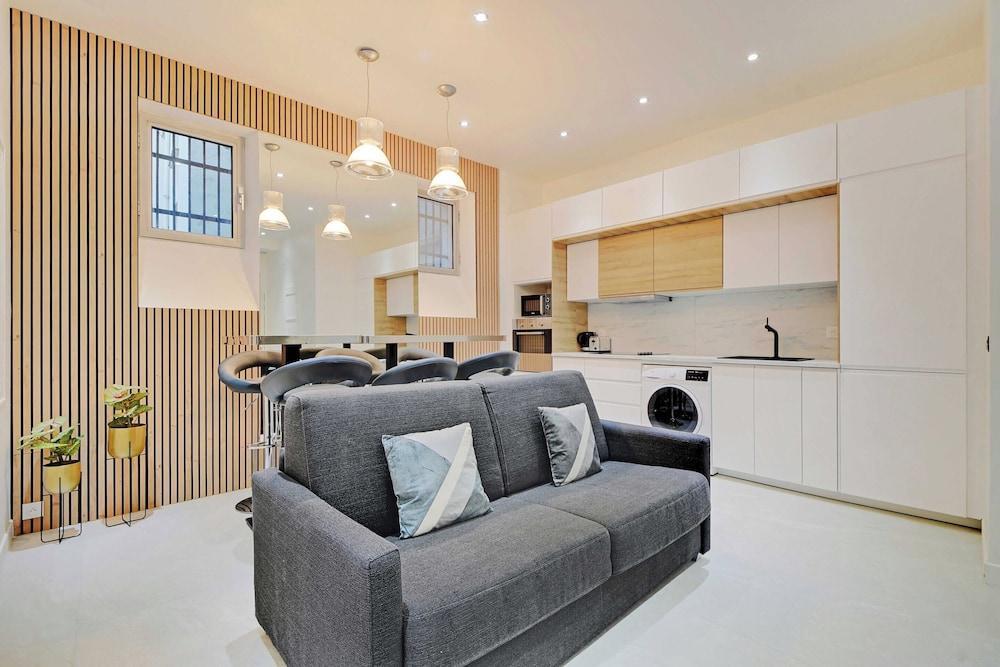 Cosy Apartment - 2br/6p - Haut Marais - Tap to explore photos
