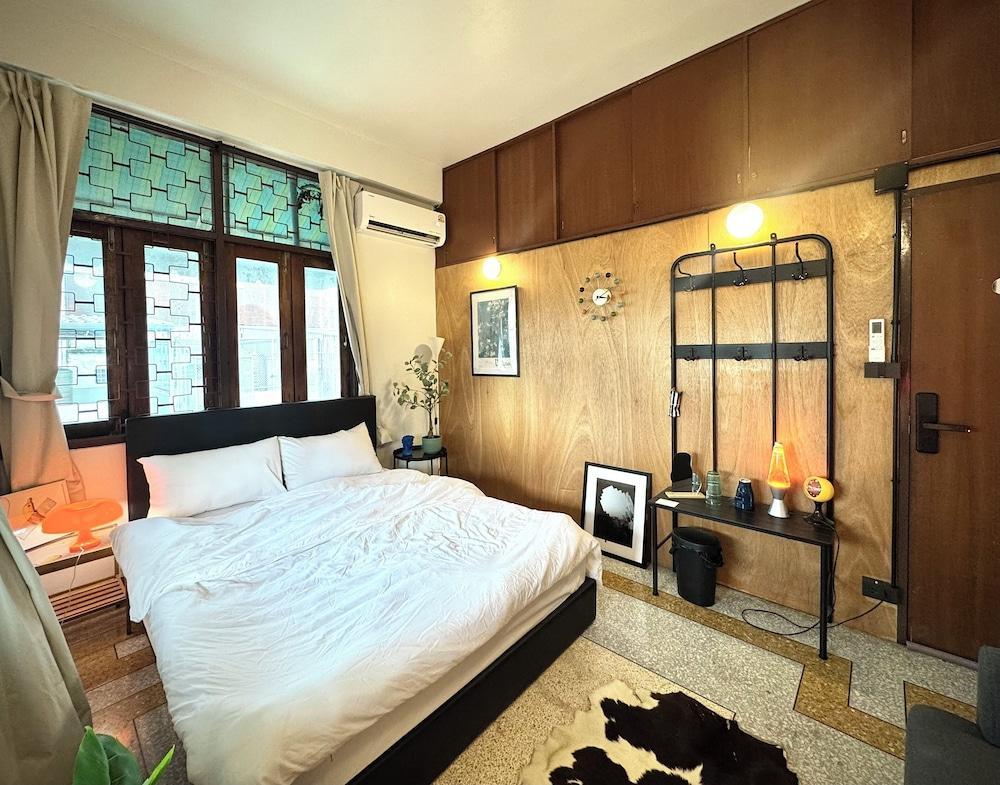 Morn Samyan Hostel Room Type - Comfort Room