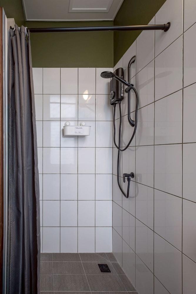 Morn Samyan Hostel Room Type - Comfort Double Room