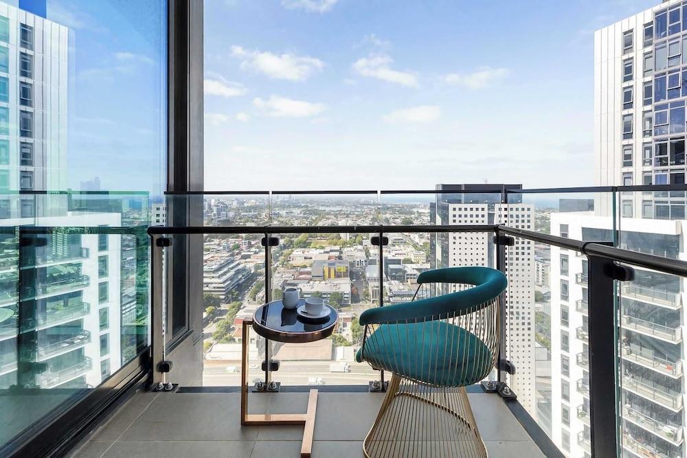 A Cozy 2BR Apt With Panoramic Views, Free Parking Room Type - Apartment (2 Bedrooms)