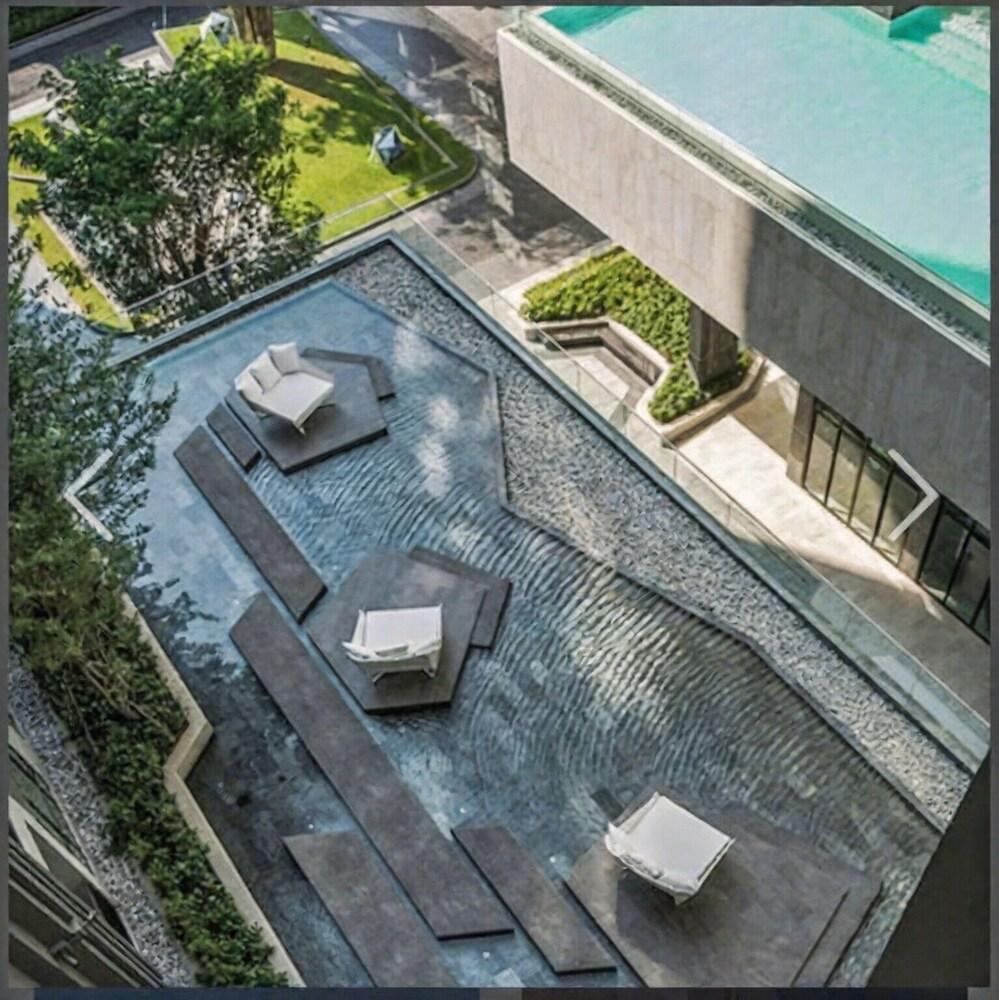 One Bedroom Condo With Pool View at The Base Near Central Festival Pattaya - Tap to explore photos
