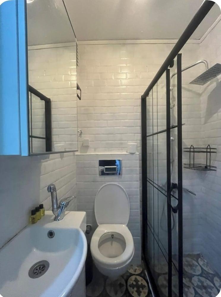 Taksim Cinar Suit Room Type - Economy Room